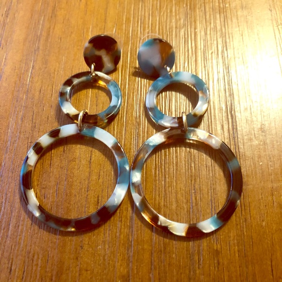 Tortoise Acetate Round Drop Earrings - Picture 2 of 6